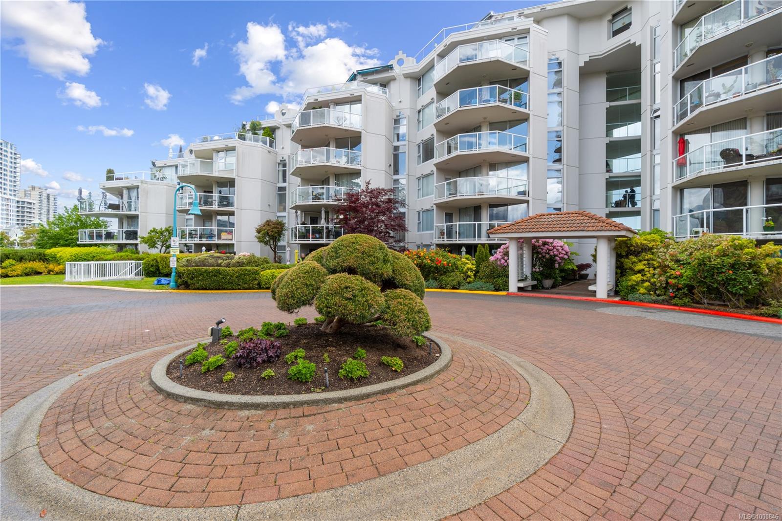 $579,000 - 150 Promenade Dr<br>British Columbia, V9R 6M6