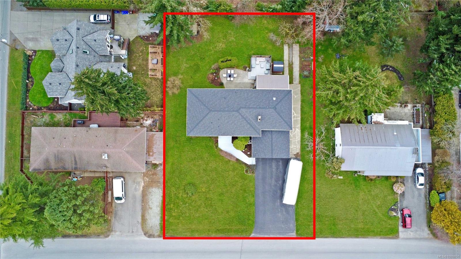 $1,439,000 - 7278 Chatwell Dr<br>British Columbia, V8M 1M8