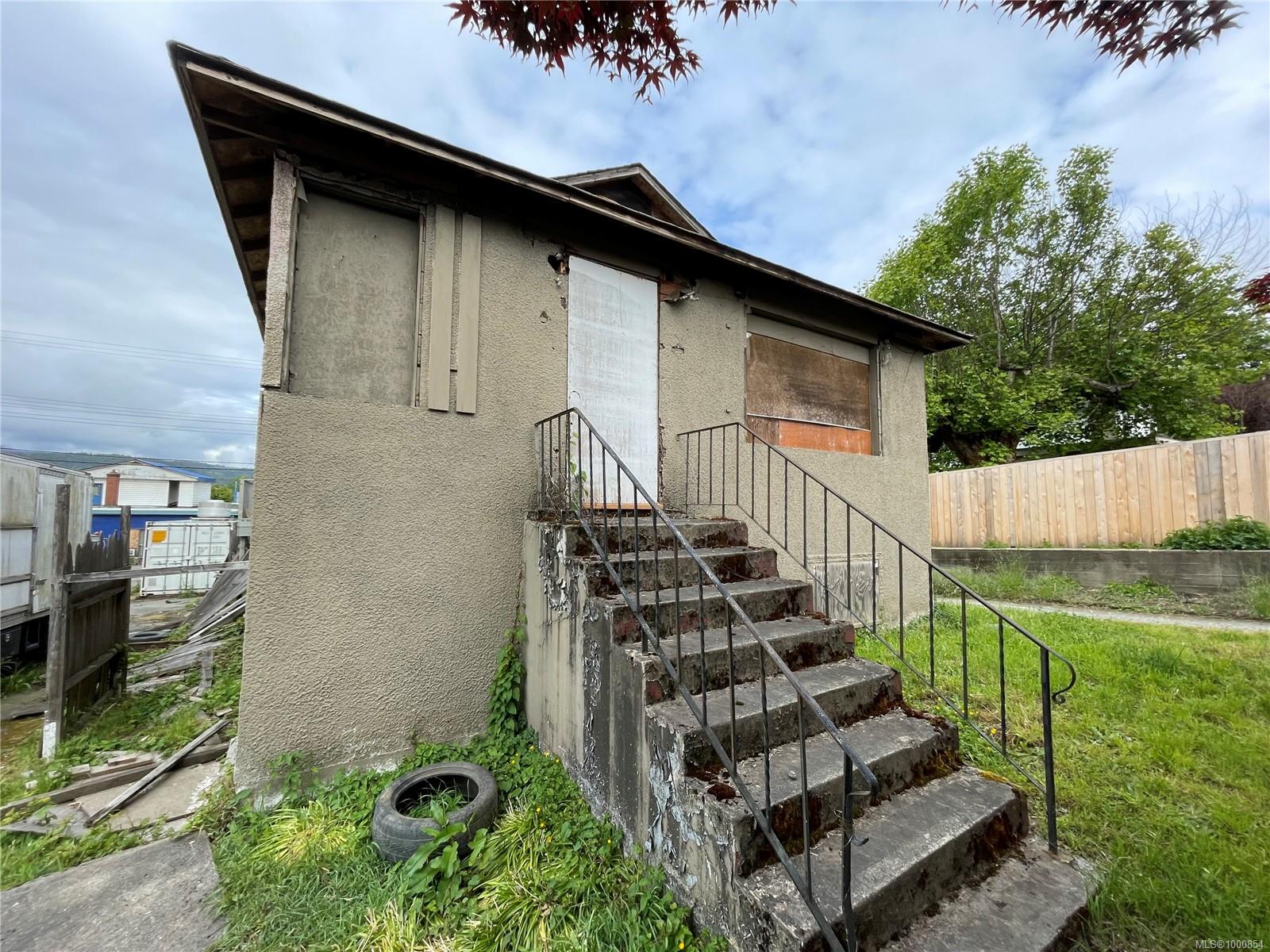 $149,999 - 3786 4th Ave<br>British Columbia, V9Y 4H8