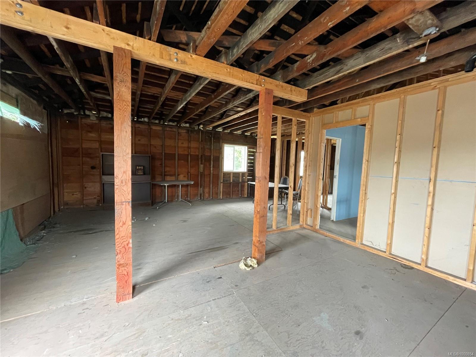 $149,999 - 3786 4th Ave<br>British Columbia, V9Y 4H8