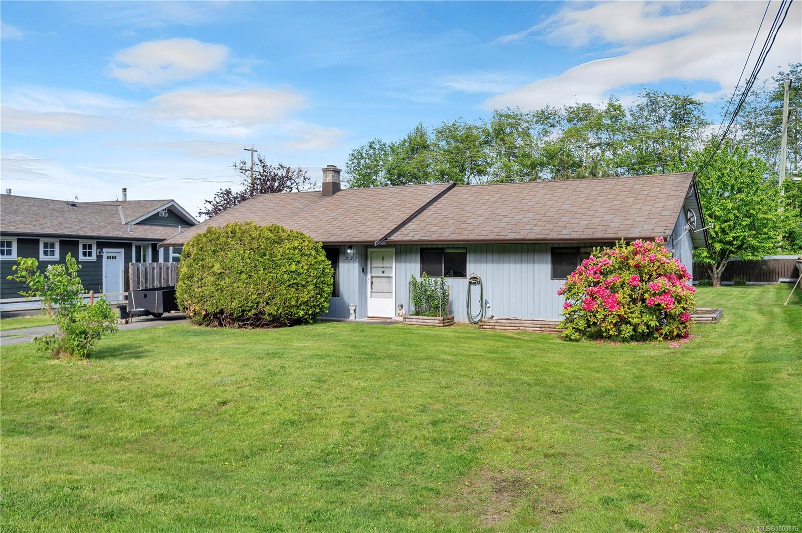 $569,000 - 327 Berne Rd<br>British Columbia, V9W 6G6