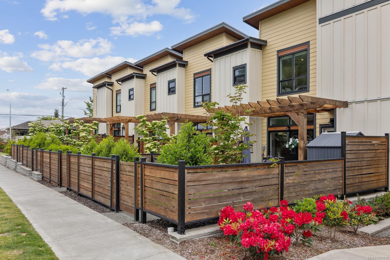 $785,000 - 356 14th St<br>British Columbia, V9N 1W2