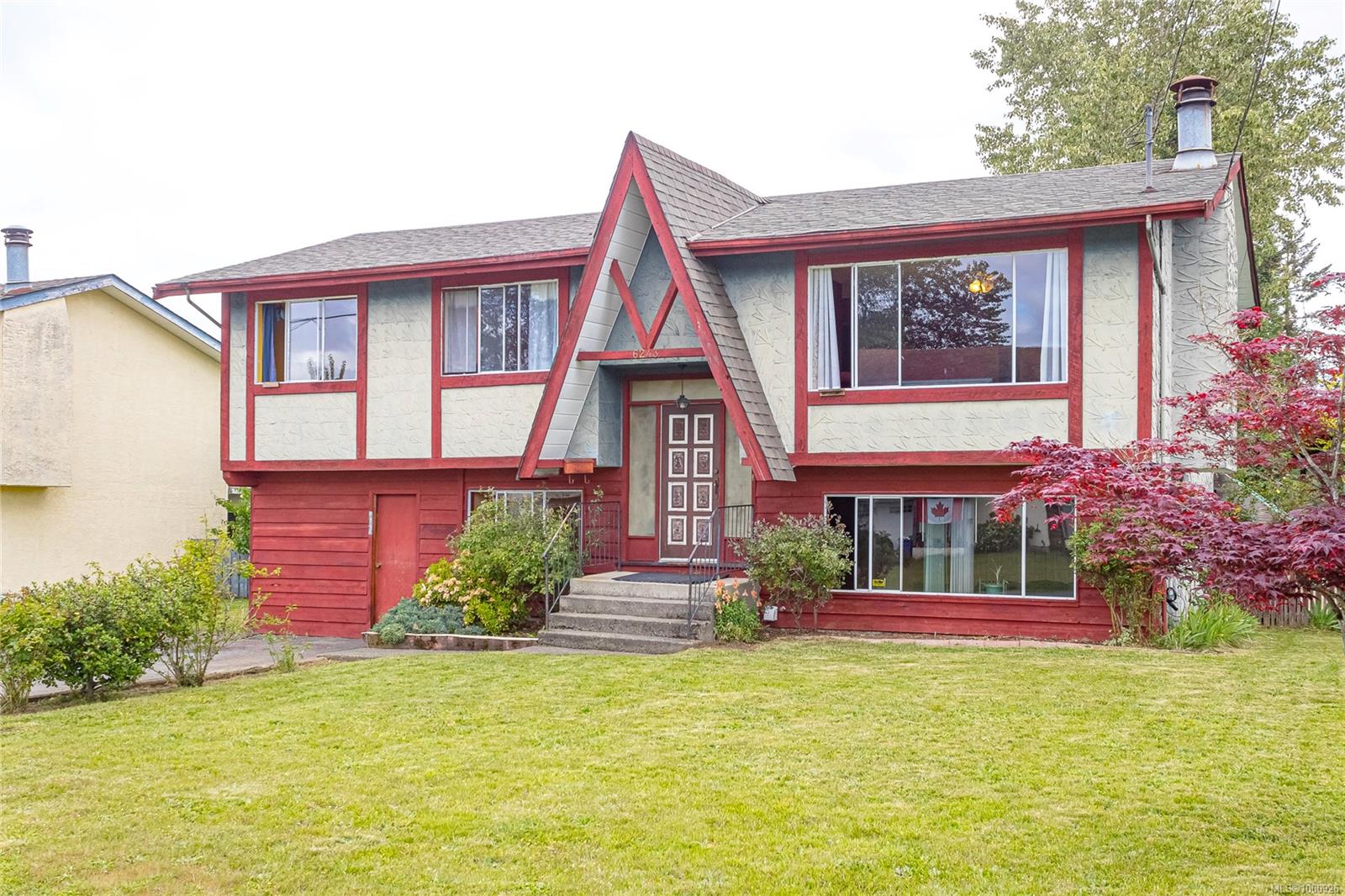 $548,800 - 6243 Hawkes Blvd<br>British Columbia, V9L 4N8