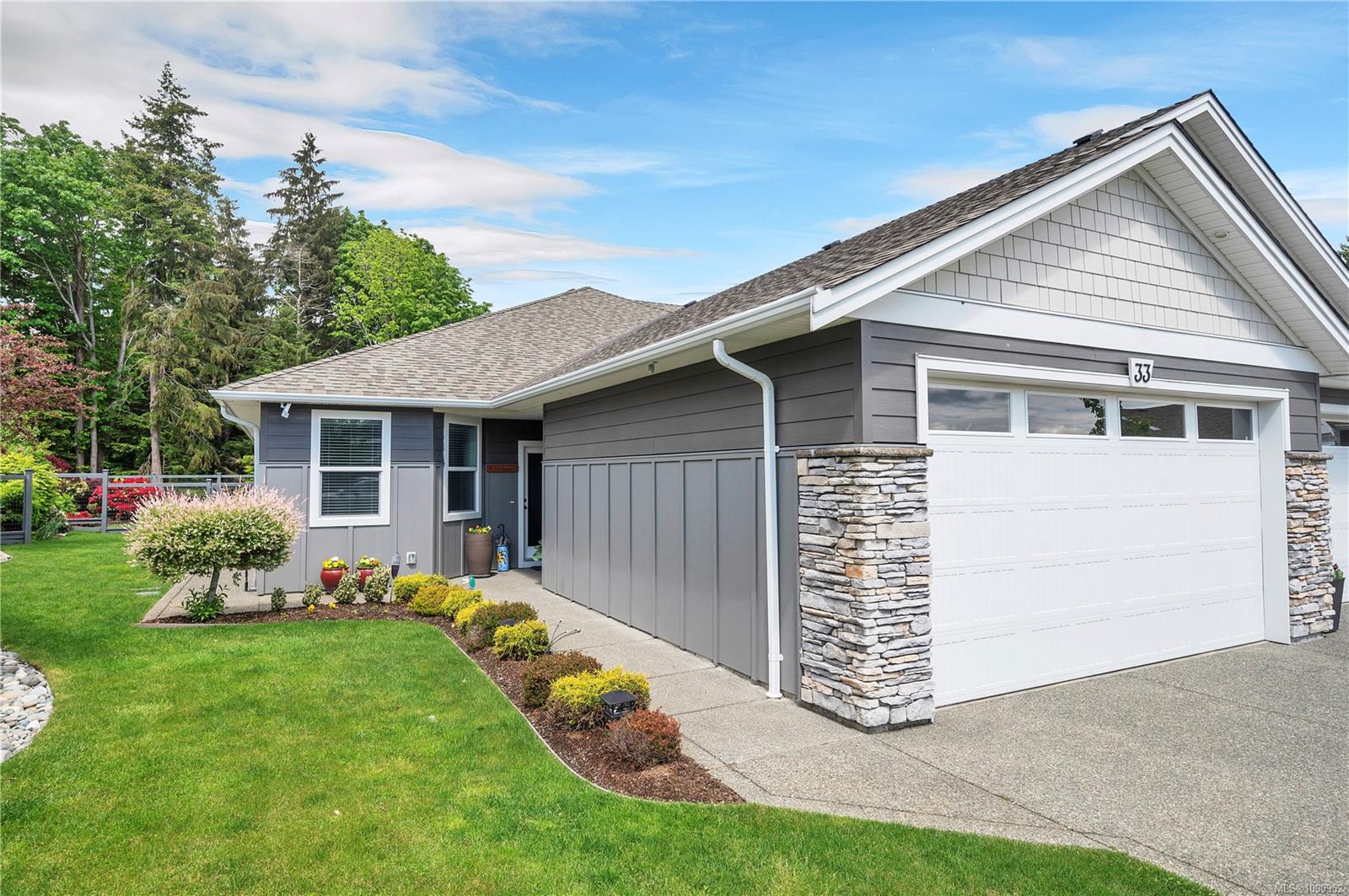 $829,000 - 2000 Treelane Rd<br>British Columbia, V9W 0E1