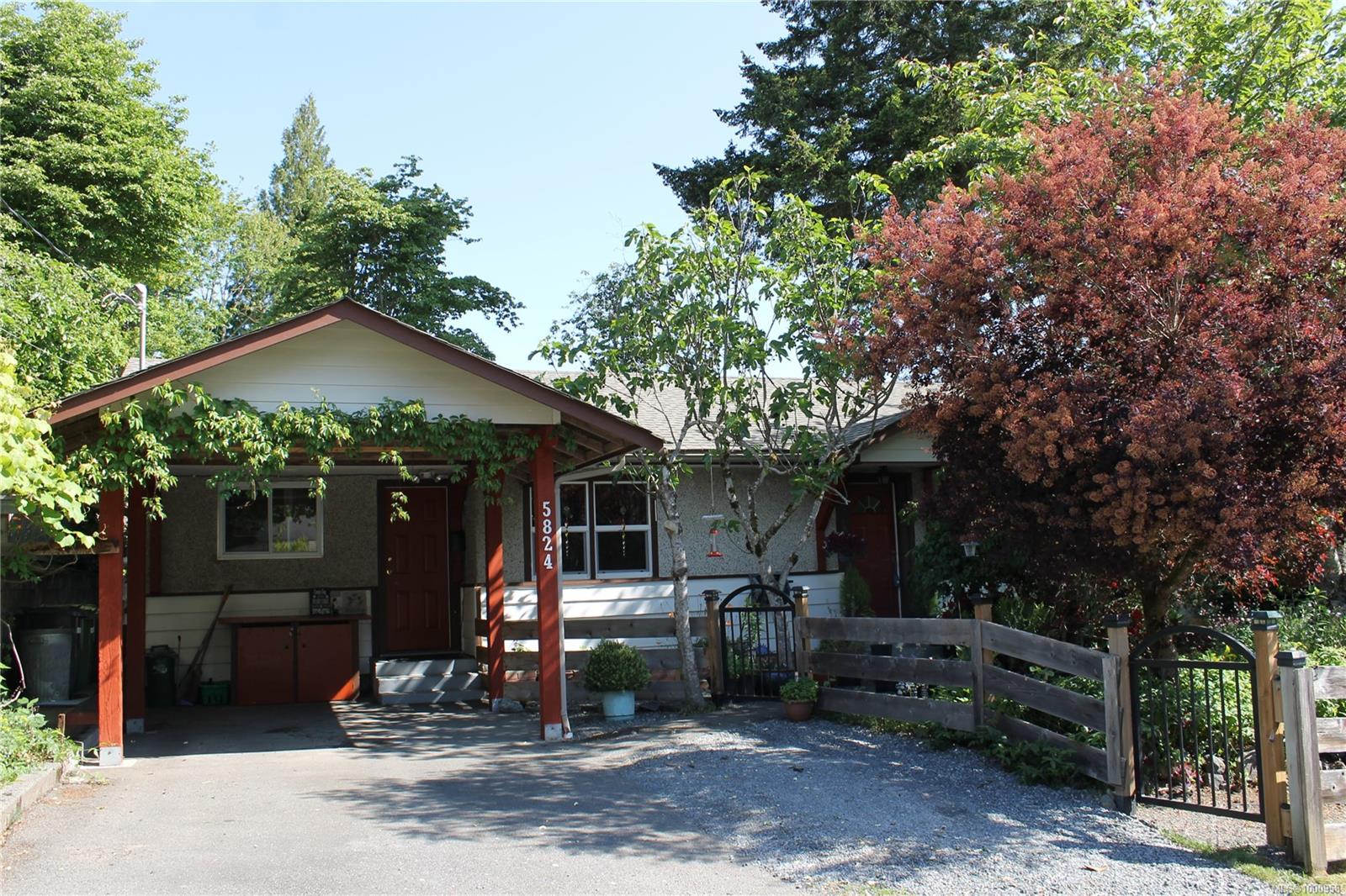 $675,000 - 5824 Kinch Ave<br>British Columbia, V9L 1K3