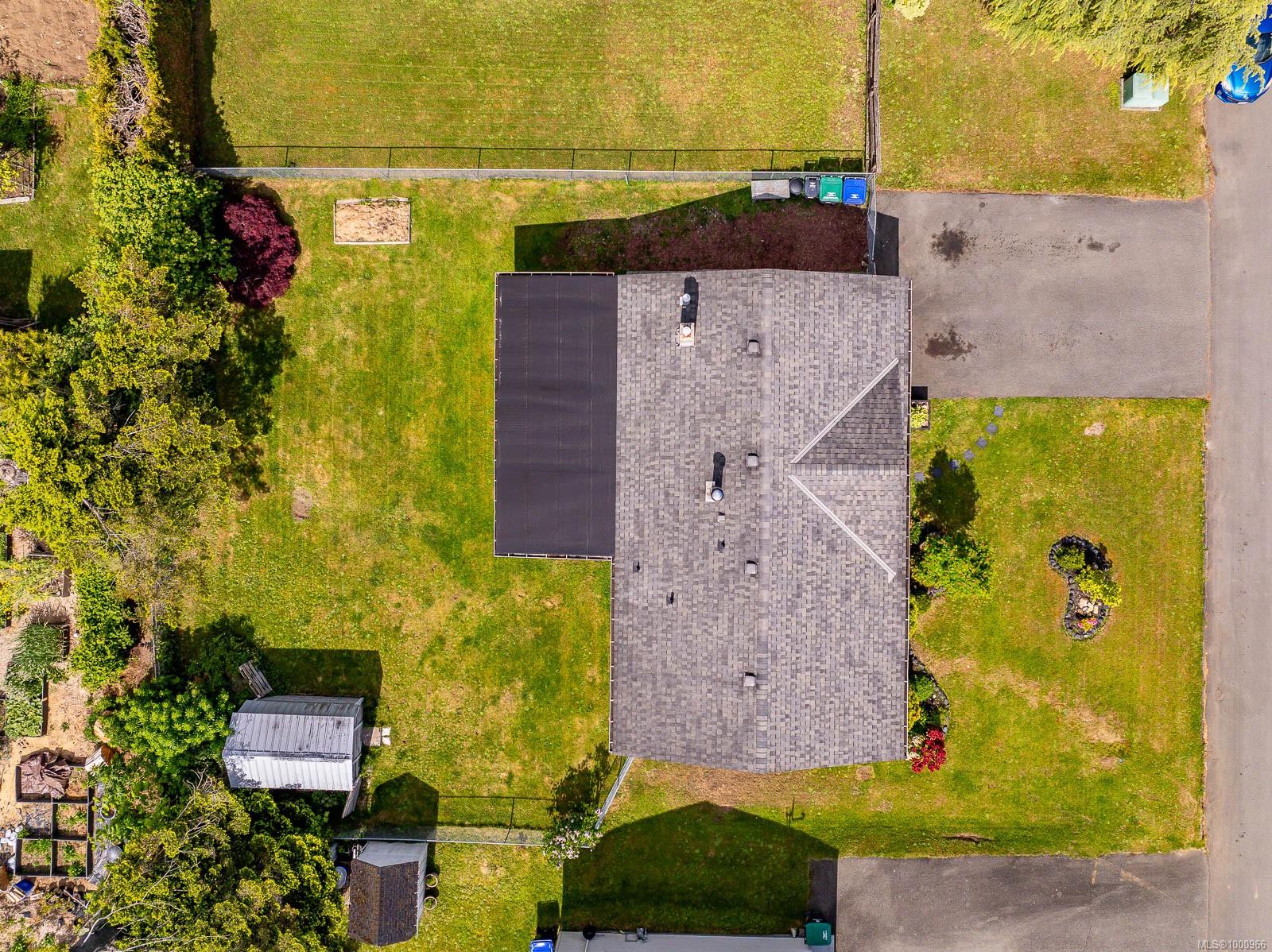 $635,000 - 2014 Cedar Cres<br>British Columbia, V9N 3B6