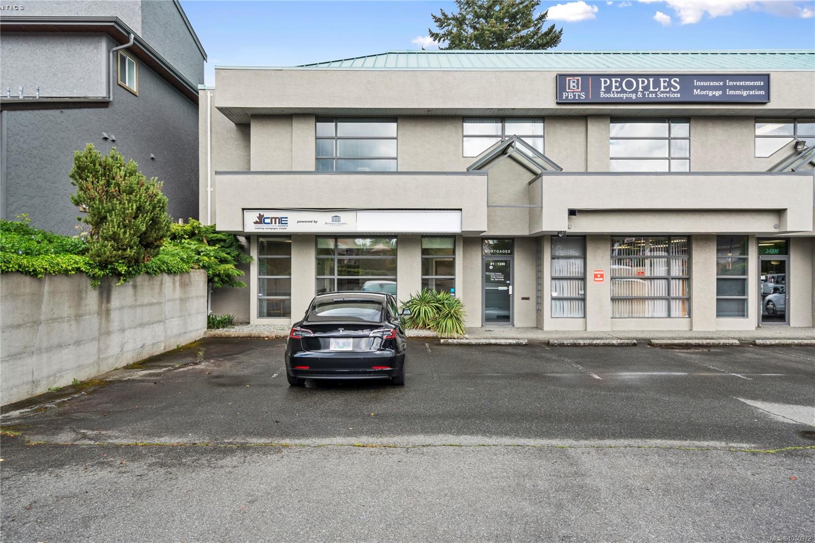 1200 Princess Royal Ave, Na Brechin Hill real estate property for sale in Nanaimo British Columbia, V9S 3Z7