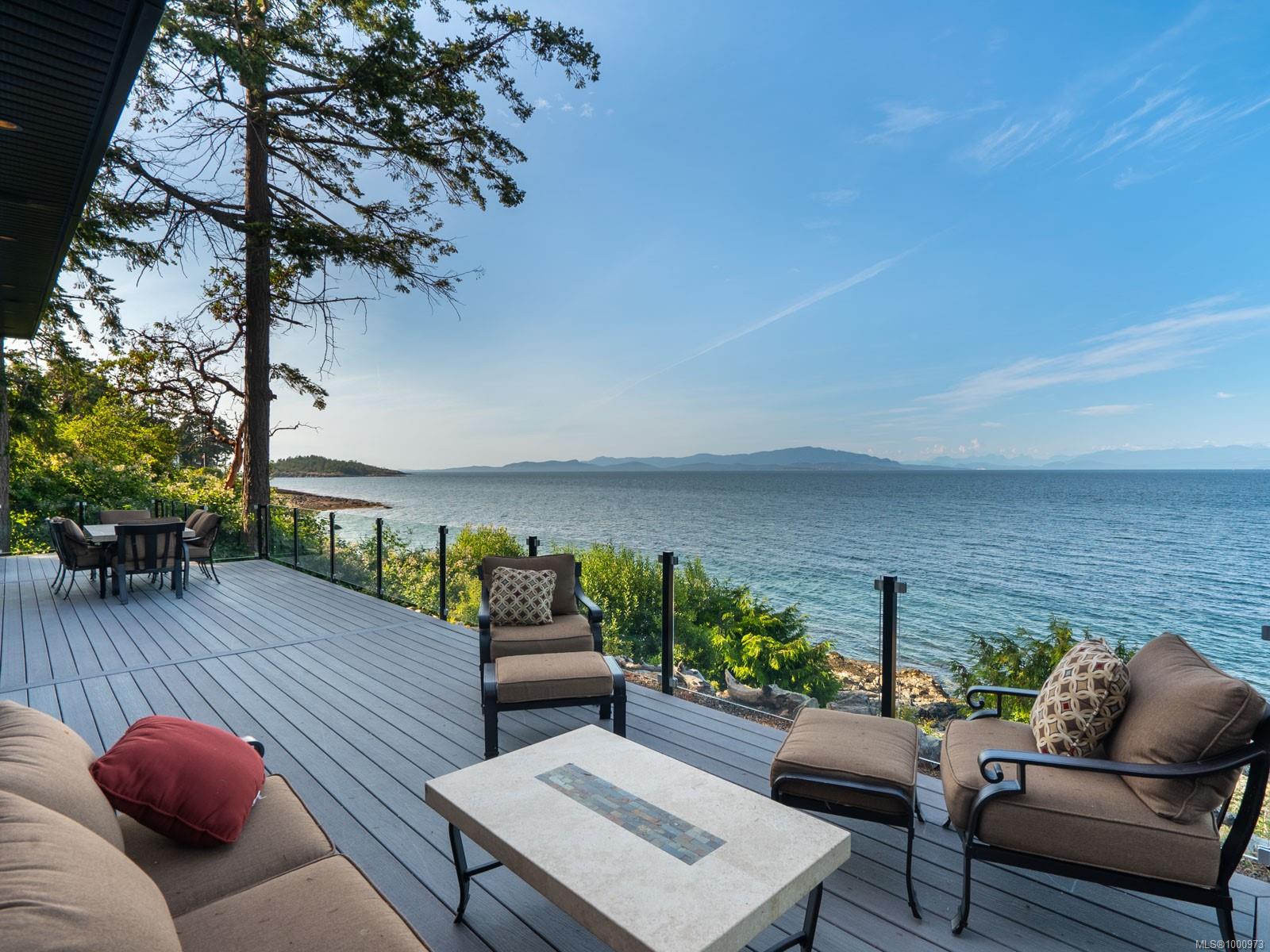 $2,695,000 - 1380 Reef Rd<br>British Columbia, V9P 9B9