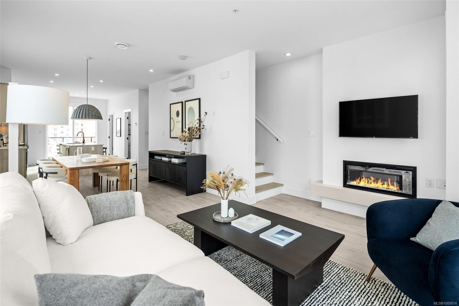 $753,400 - 368 Tradewinds Ave<br>British Columbia, V9C 0R9
