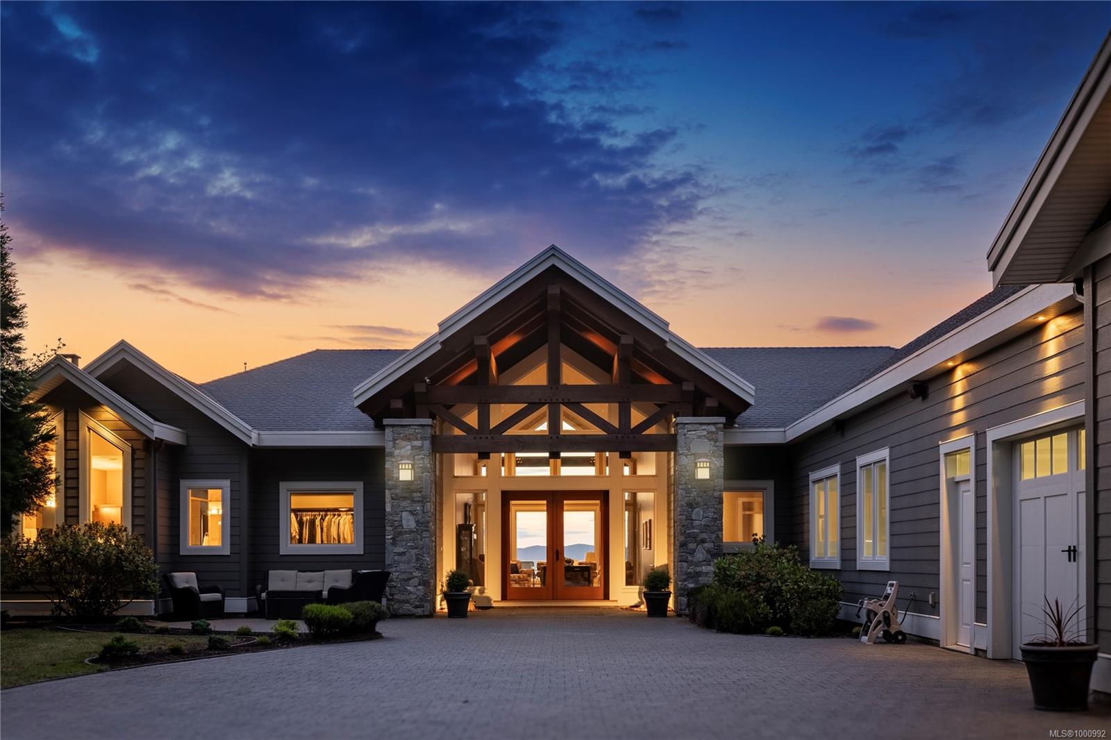 $4,250,000 - 1575 Dorcas Point Rd<br>British Columbia, V9P 9B4