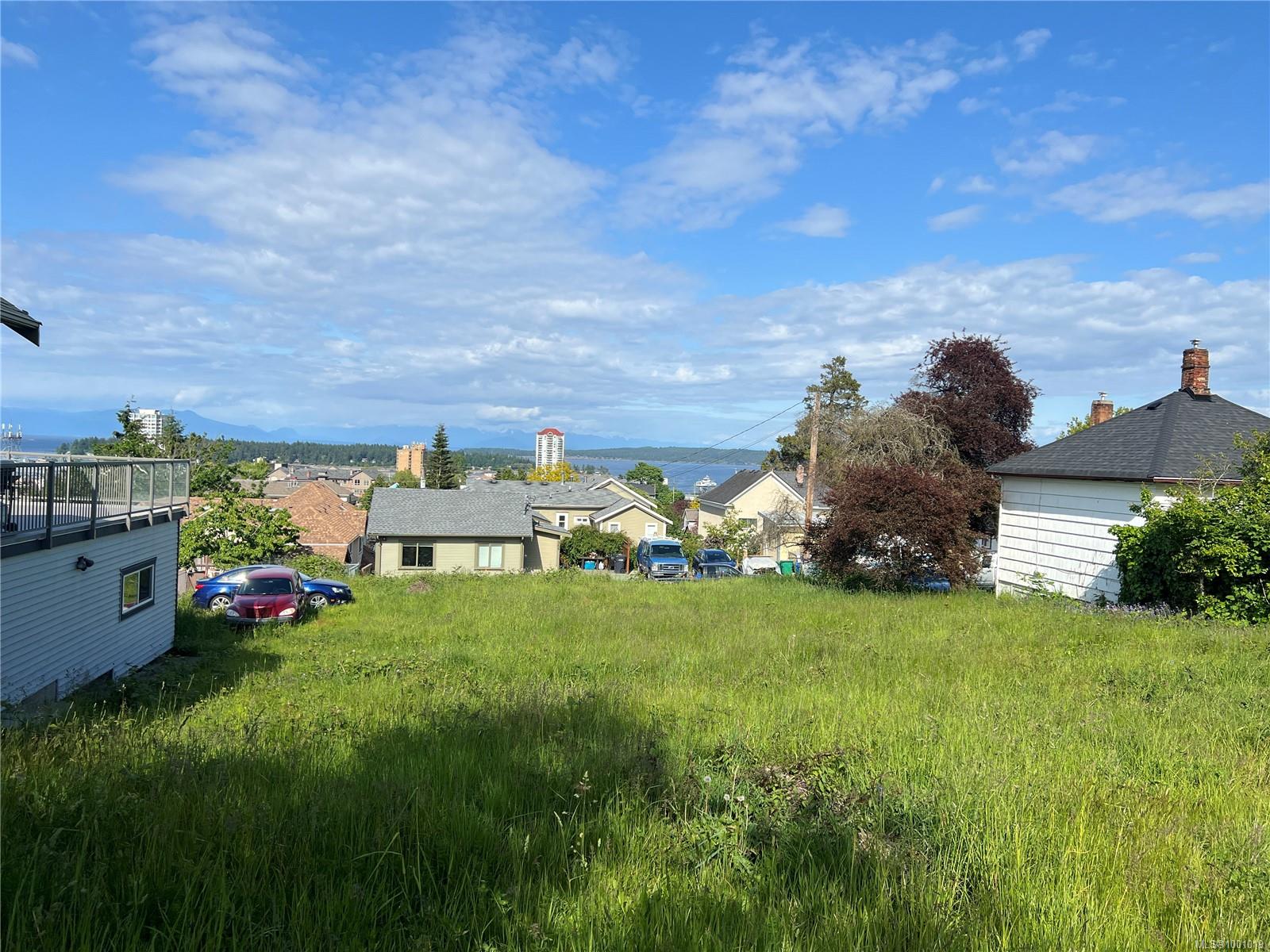 $579,900 - 354 Kennedy St<br>British Columbia, V9R 2Y3