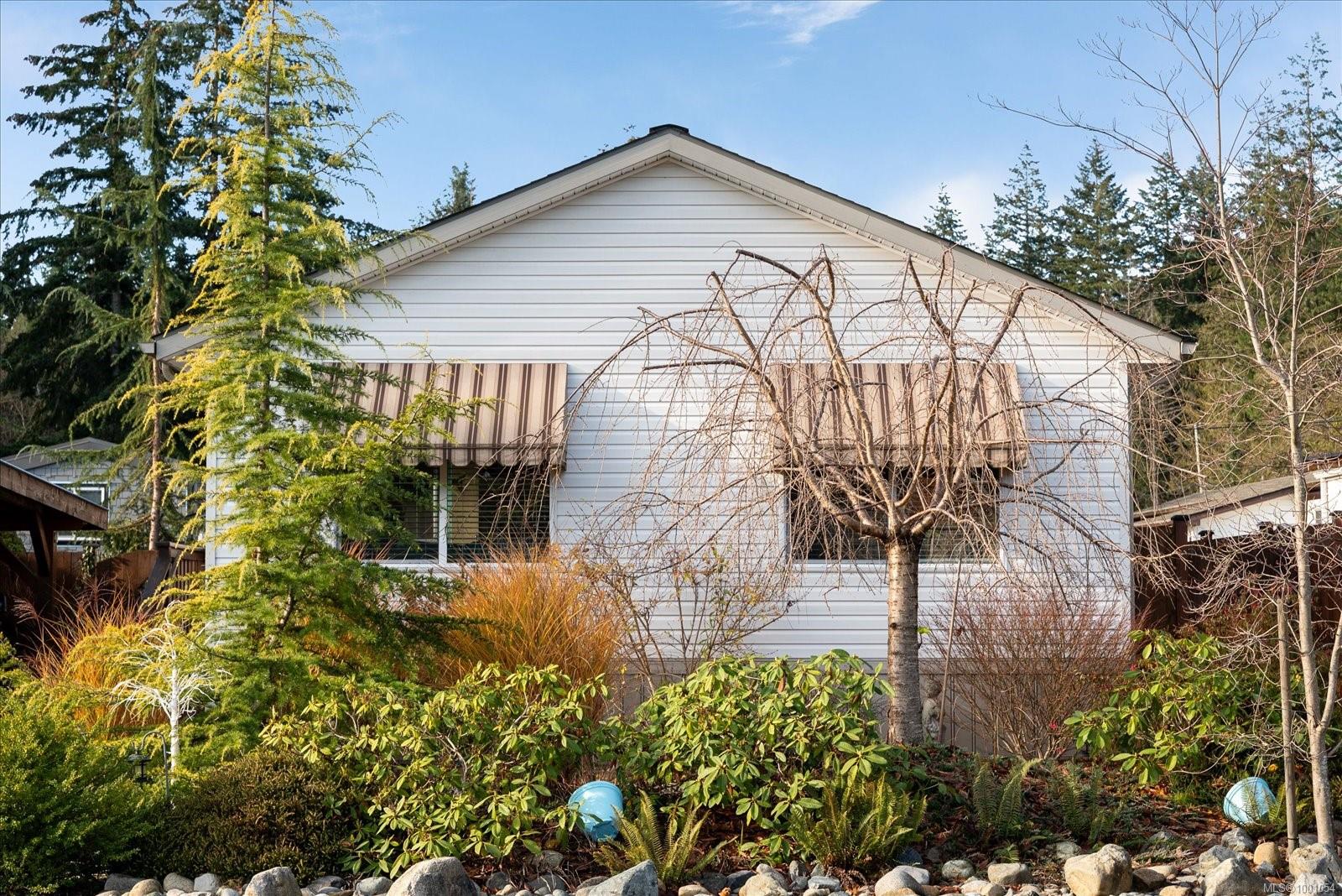 $469,900 - 3704 Melrose Rd<br>British Columbia, V9K 1V3