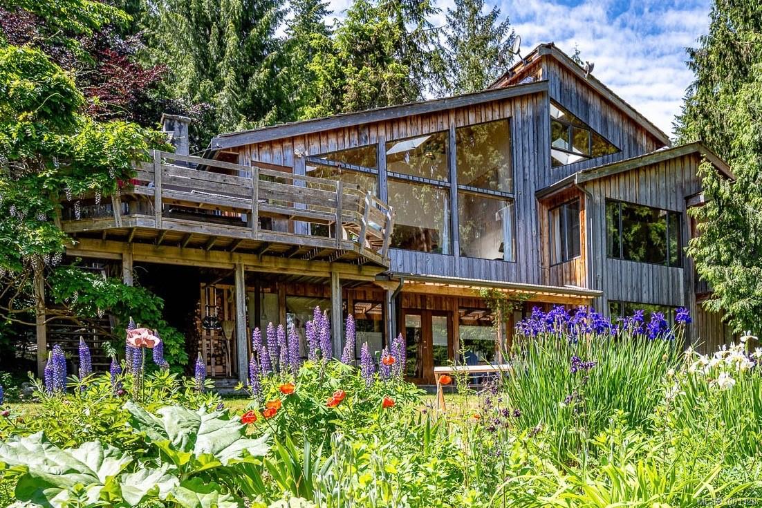$1,345,000 - 822 Austin Dr<br>British Columbia, V0P 1K0