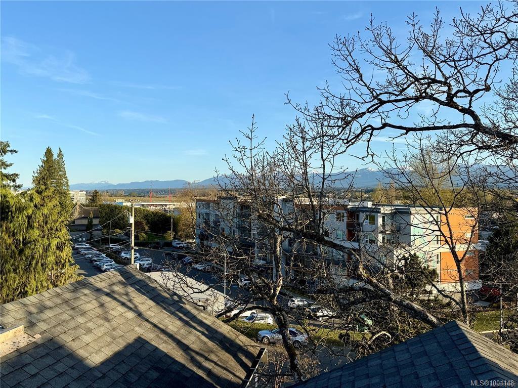 $349,000 - 840 Braidwood Rd<br>British Columbia, V9N 3R9