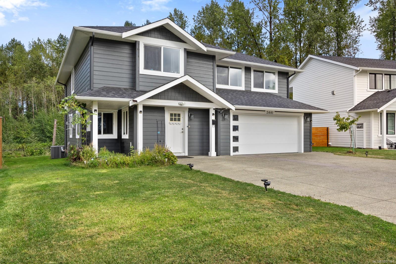 $945,000 - 2441 Brookfield Dr<br>British Columbia, V9N 0E6
