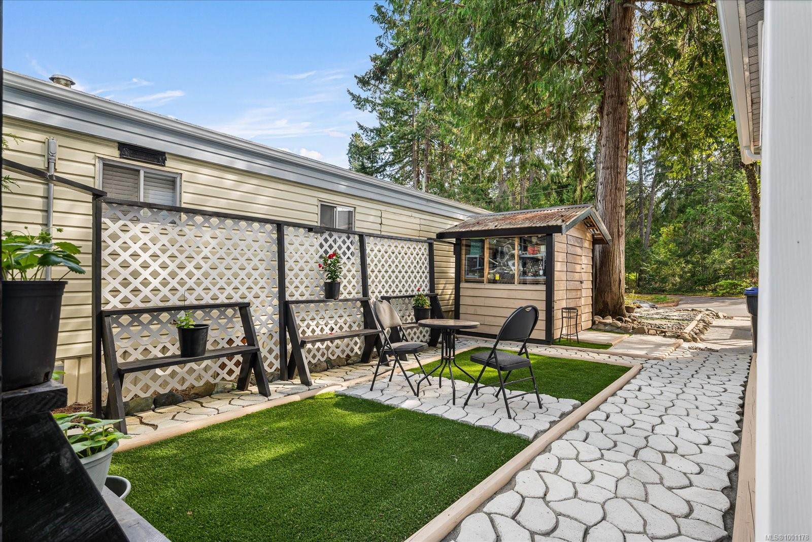 $234,900 - 1247 Arbutus Rd<br>British Columbia, V9P 1R4