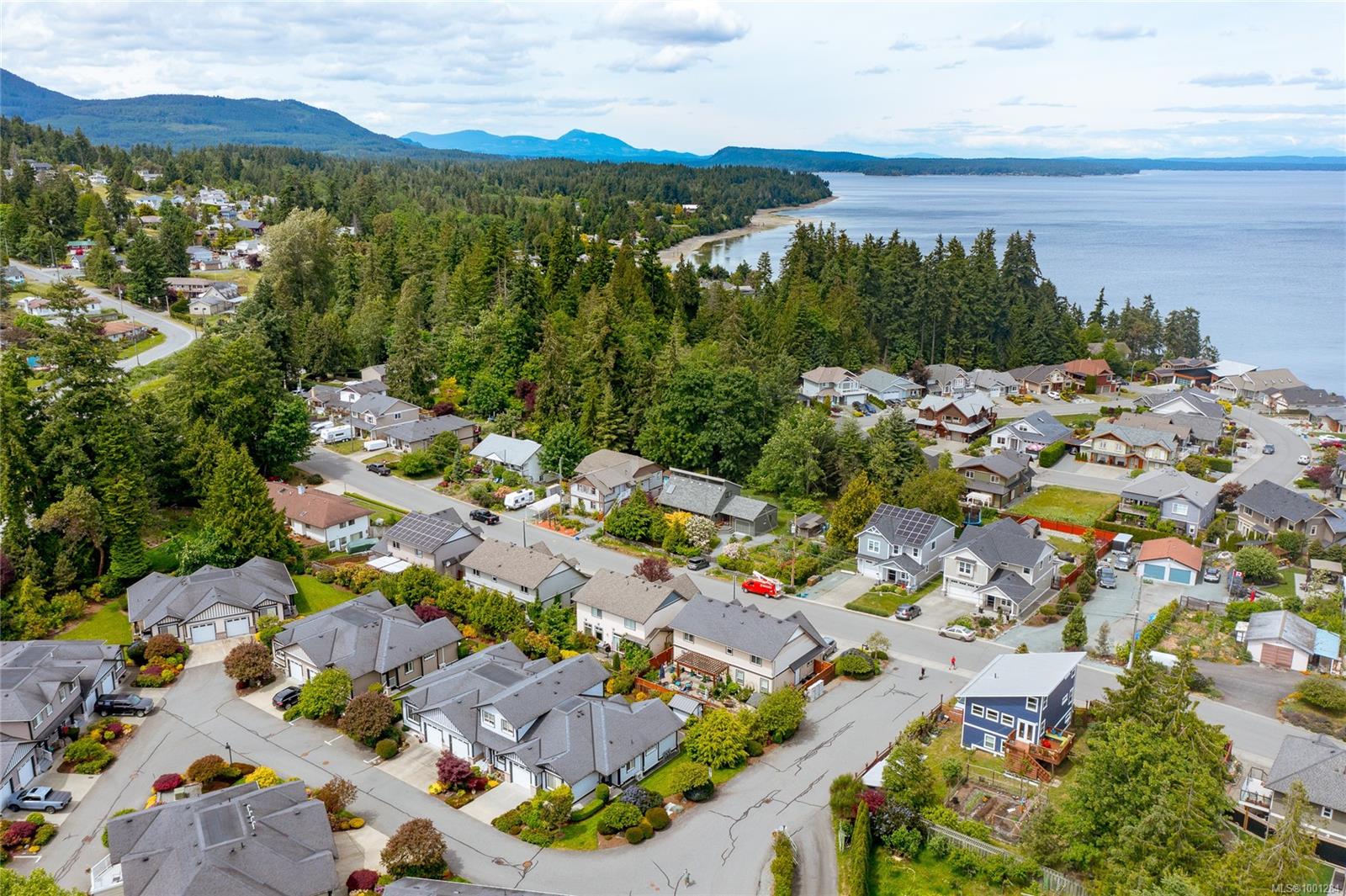 $629,000 - 3110 Cook St<br>British Columbia, V0R 1K2
