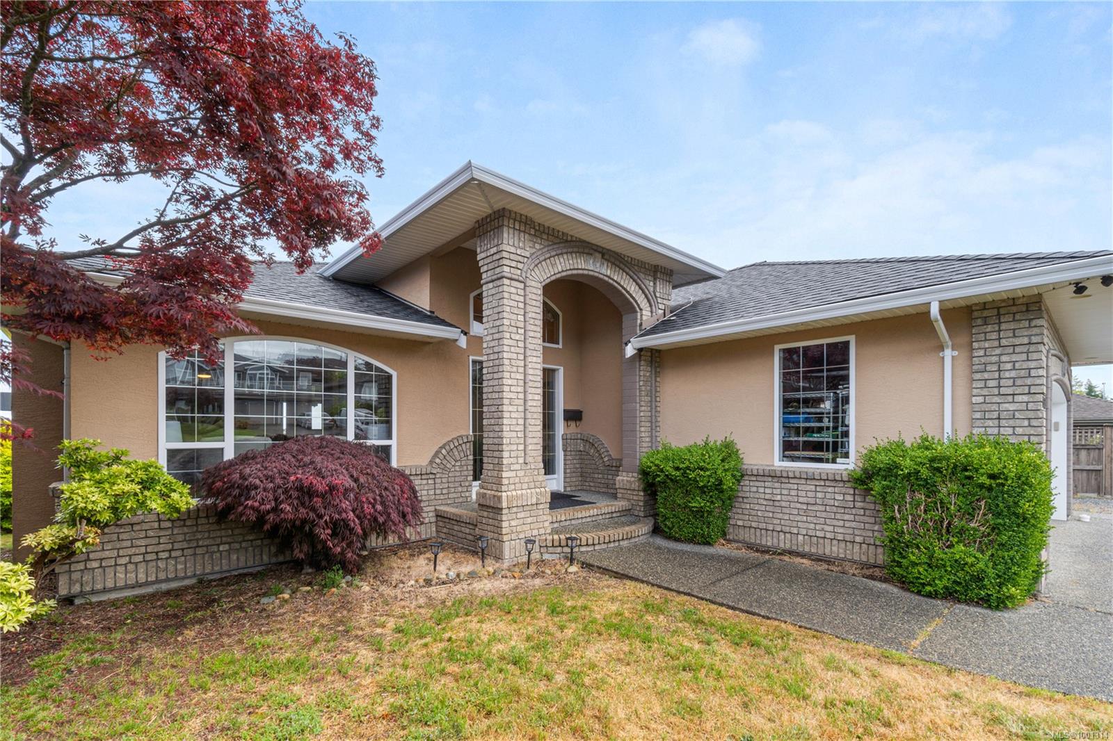 $1,140,000 - 6122 La Marche Pl<br>British Columbia, V9V 1C3