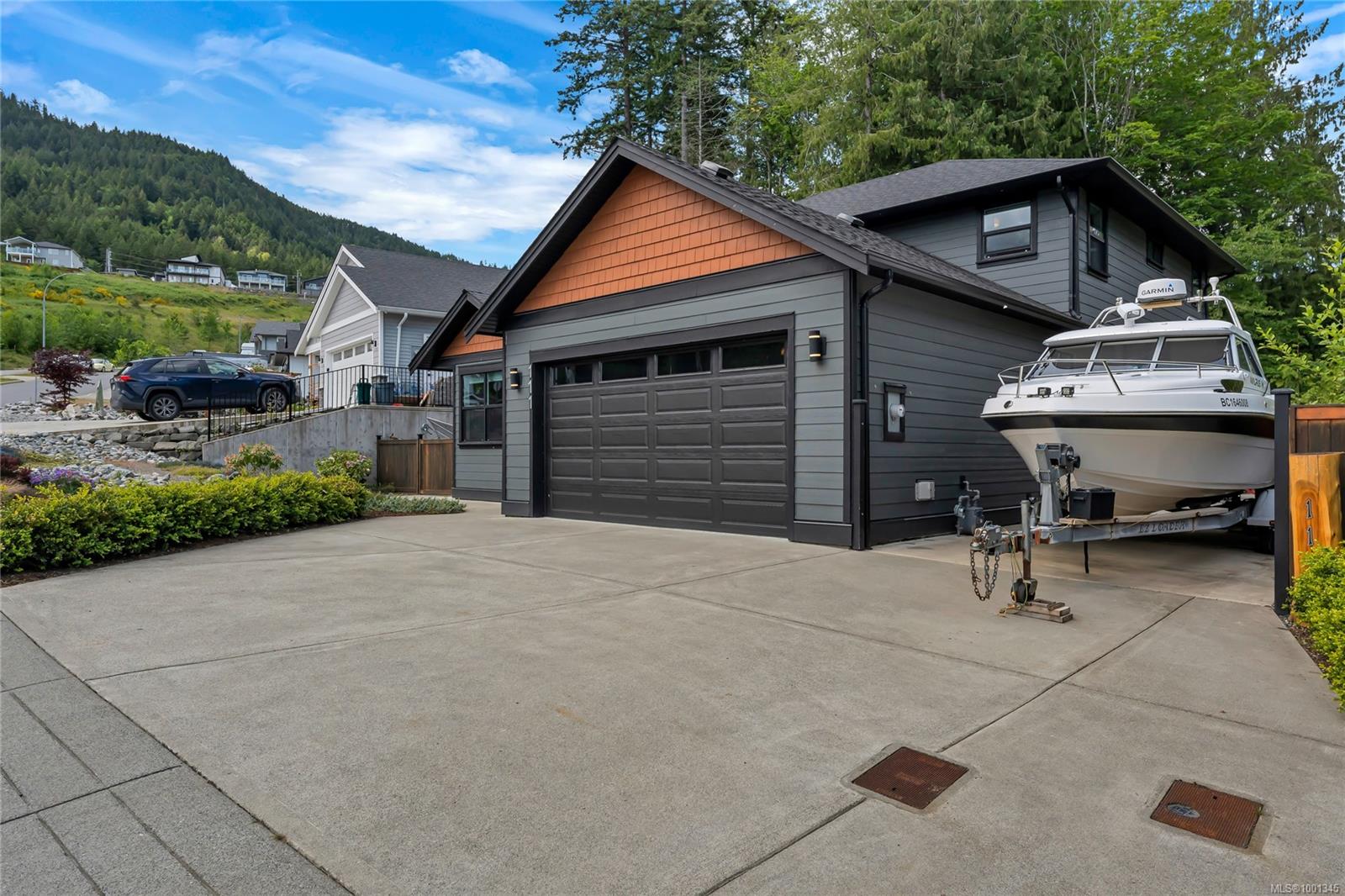 $999,999 - 111 Rollie Rose Dr<br>British Columbia, V9G 0B7