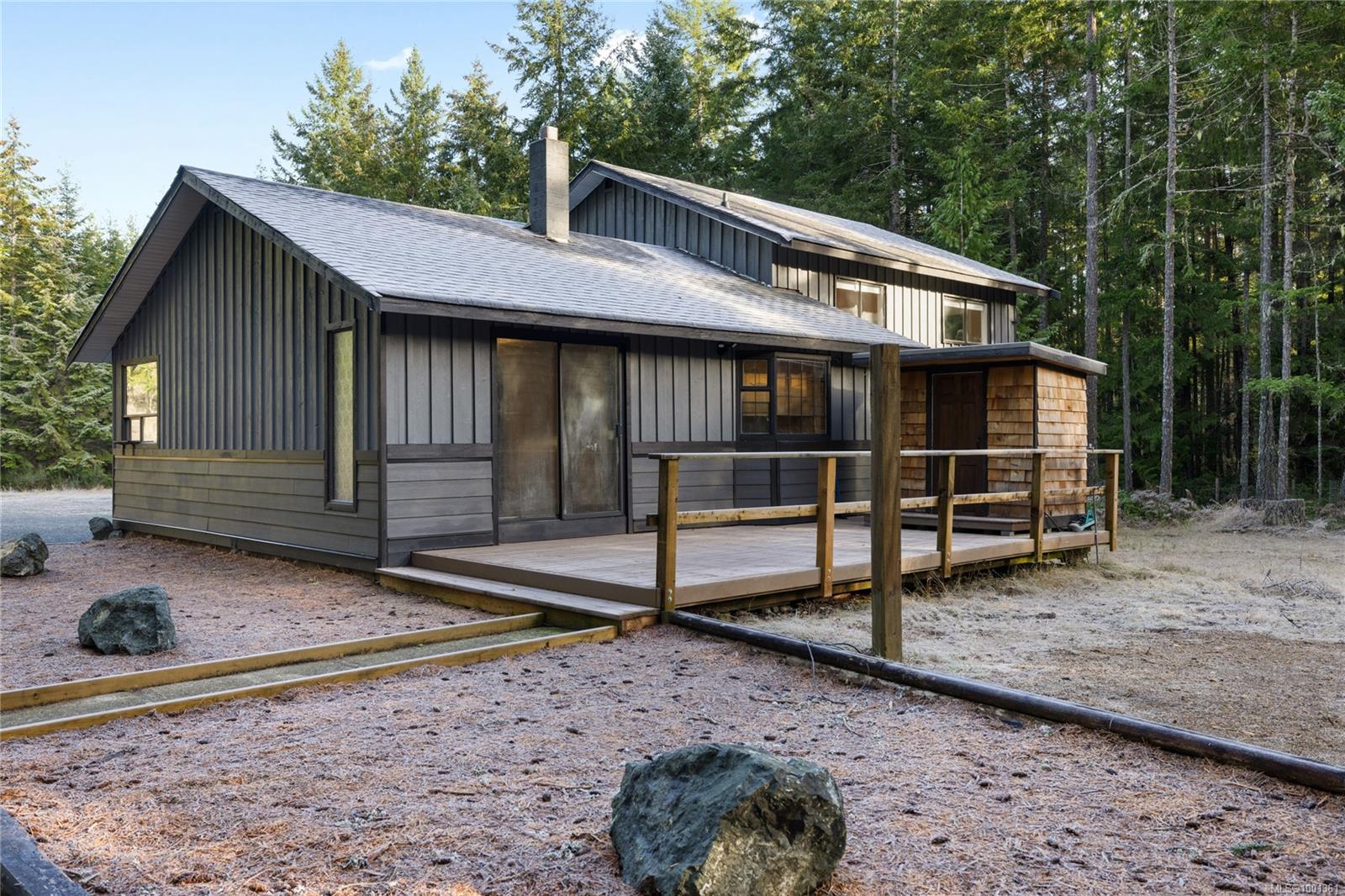 $998,900 - 4715 Anderson Ave<br>British Columbia, V0R 1G0