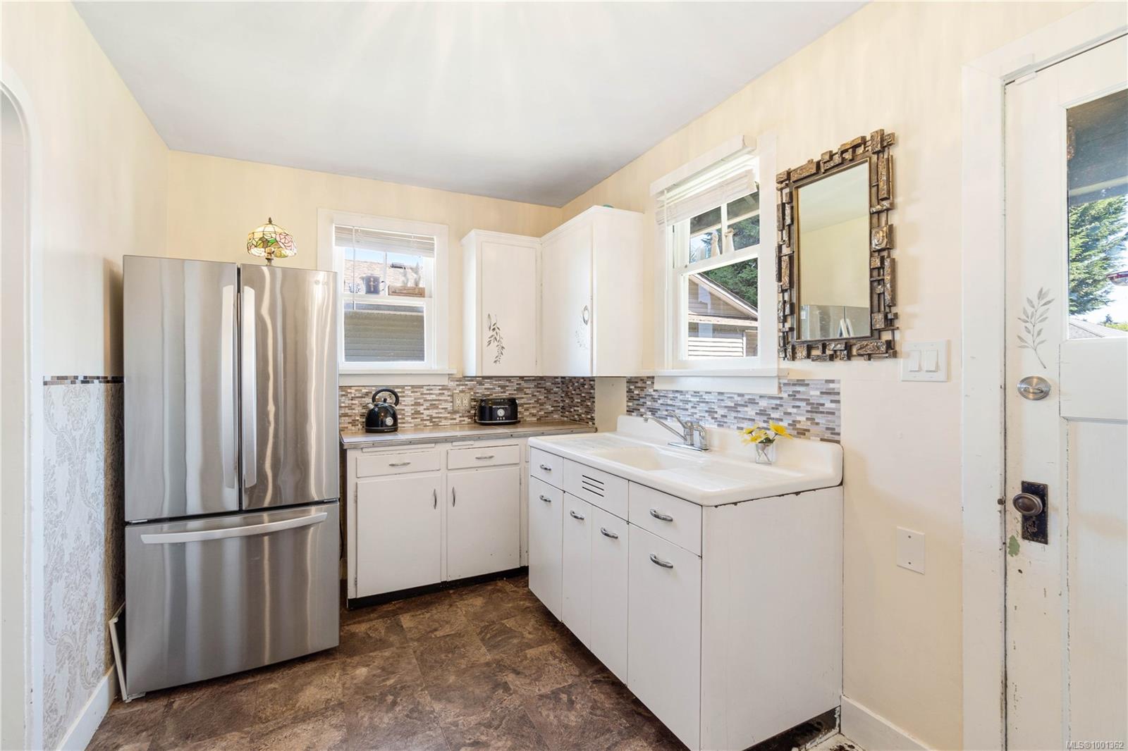 $649,000 - 1733 Northfield Rd<br>British Columbia, V9S 3B1