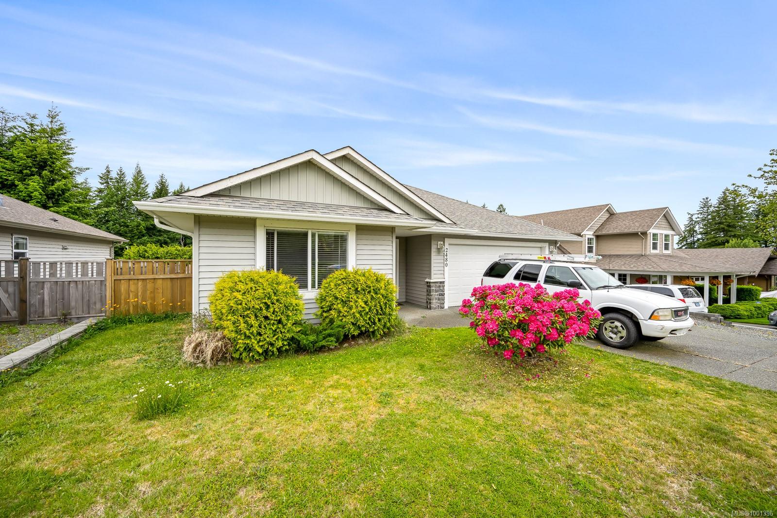$825,000 - 2480 Avro Arrow Dr<br>British Columbia, V9M 0A6