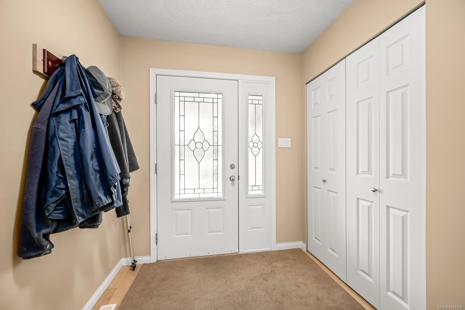 $825,000 - 2480 Avro Arrow Dr<br>British Columbia, V9M 0A6
