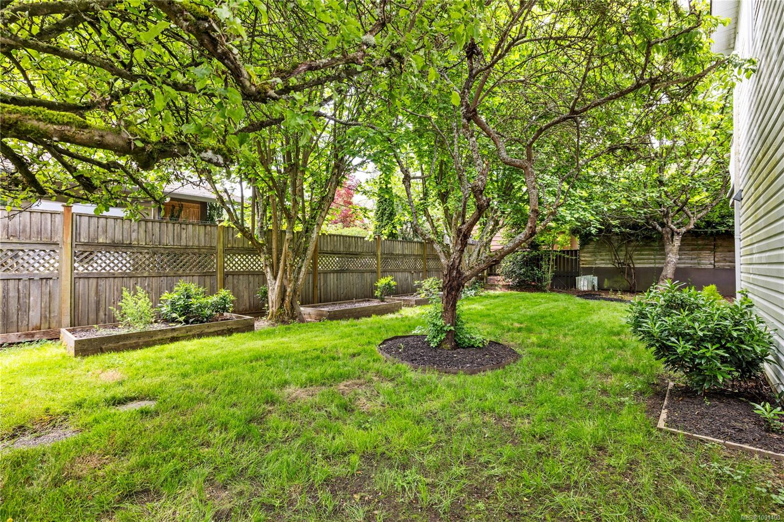 $949,000 - 1333 Carmel Pl<br>British Columbia, V9P 9B8
