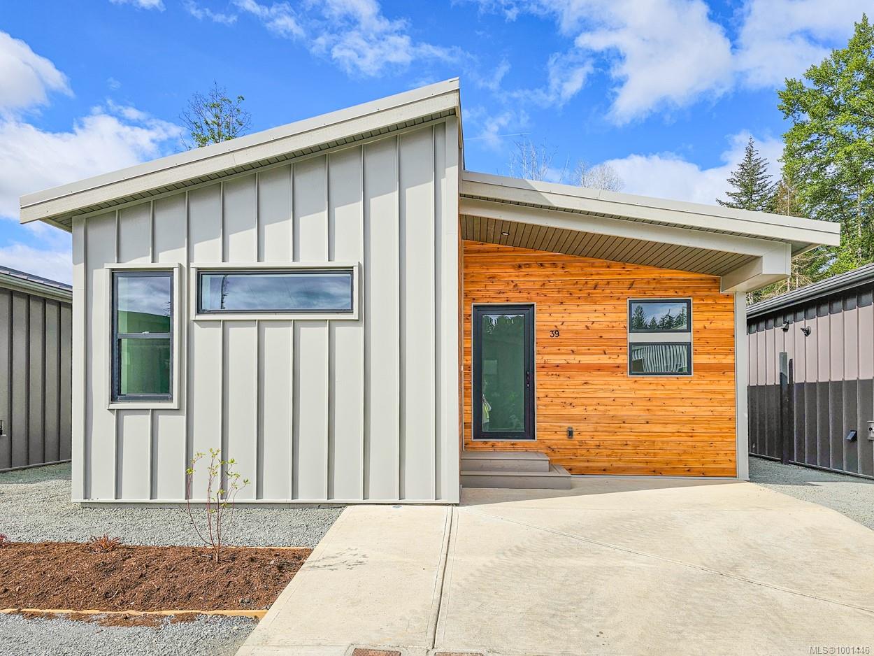 $547,325 - 3025 Royston Rd<br>British Columbia, V0R 1S0
