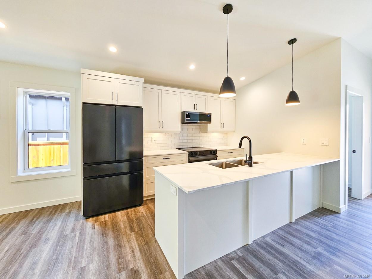 $547,325 - 3025 Royston Rd<br>British Columbia, V0R 1S0