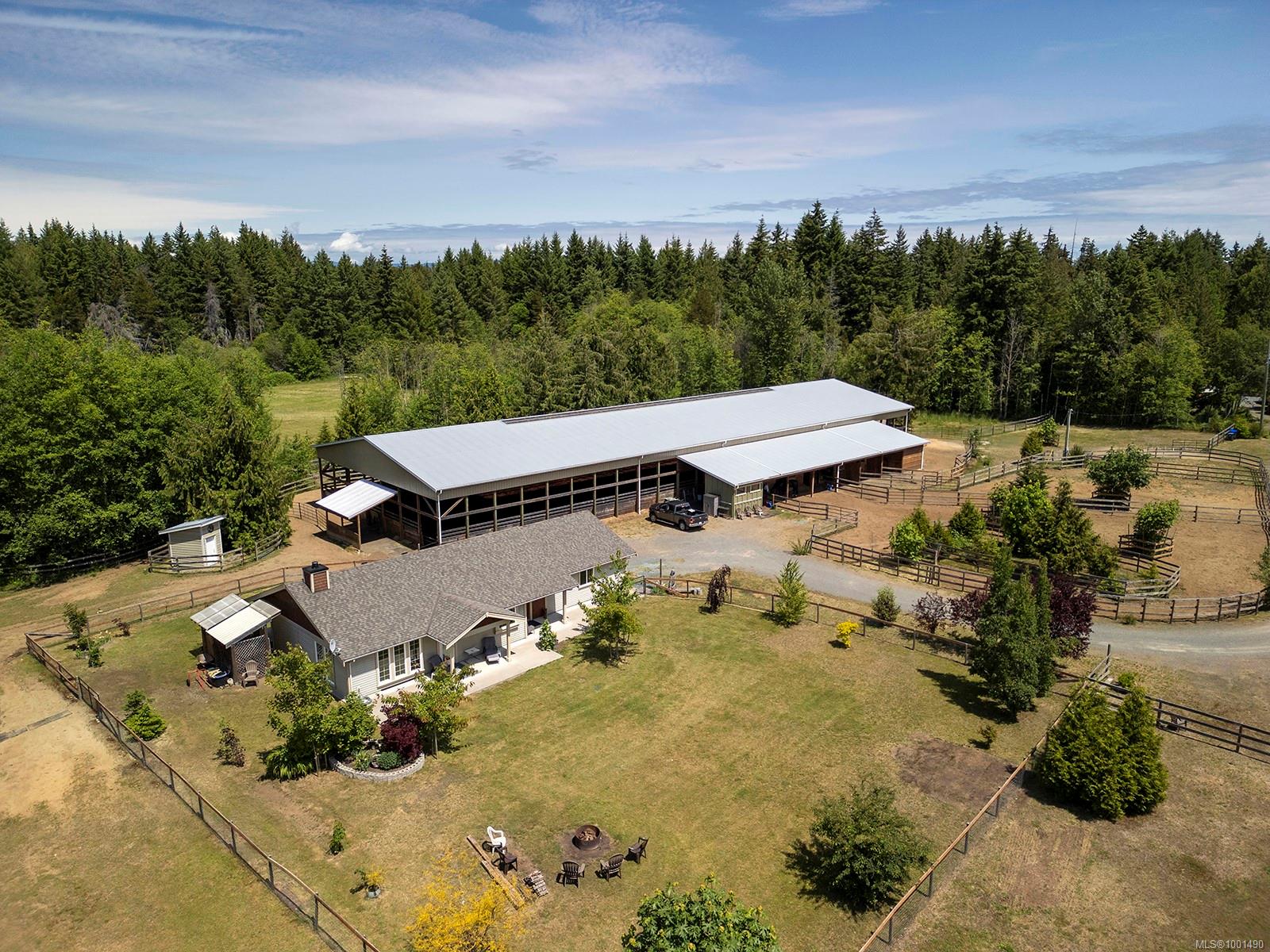 $1,895,000 - 1195 Burbank Rd<br>British Columbia, V9K 1Y5