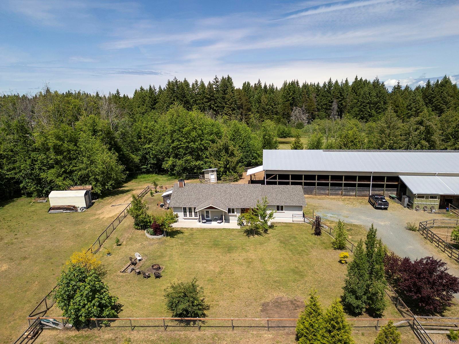 $1,895,000 - 1195 Burbank Rd<br>British Columbia, V9K 1Y5