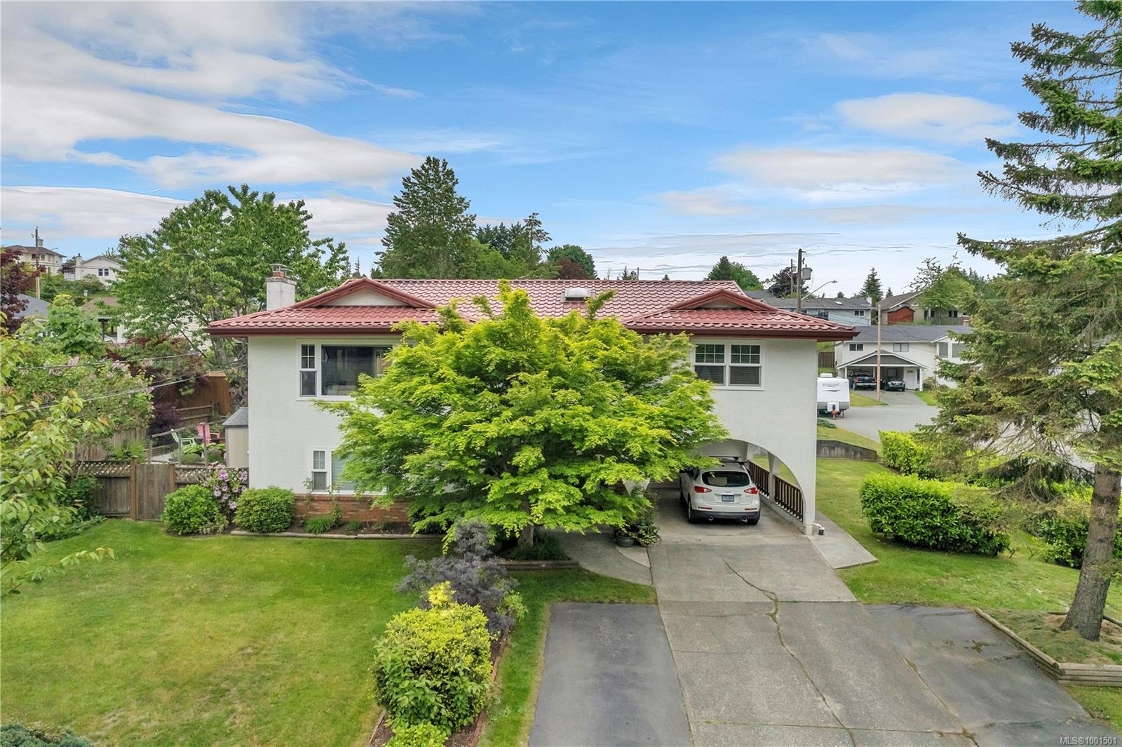 $798,900 - 403 McPhedran Rd<br>British Columbia, V9W 6X4