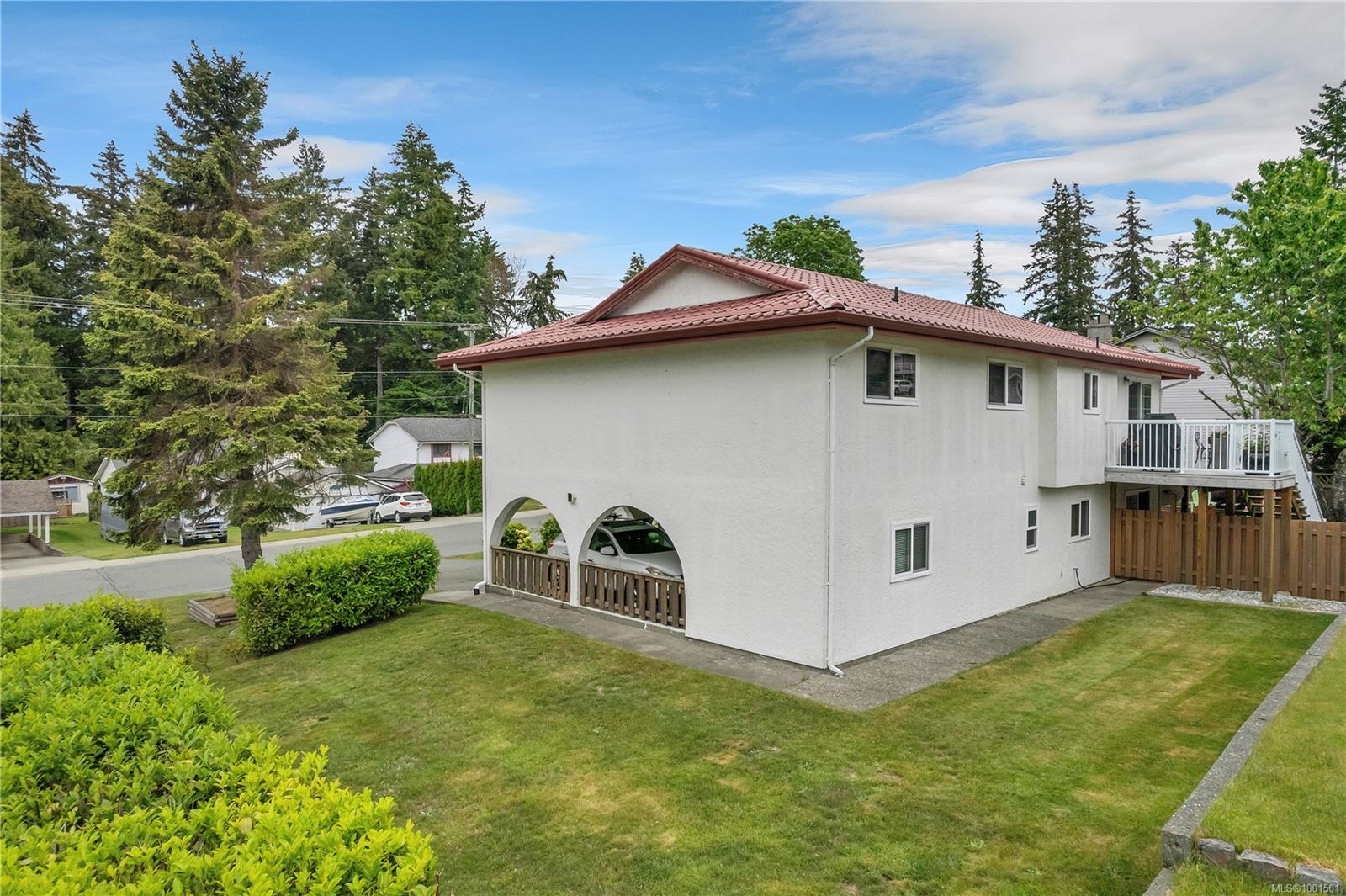 $798,900 - 403 McPhedran Rd<br>British Columbia, V9W 6X4