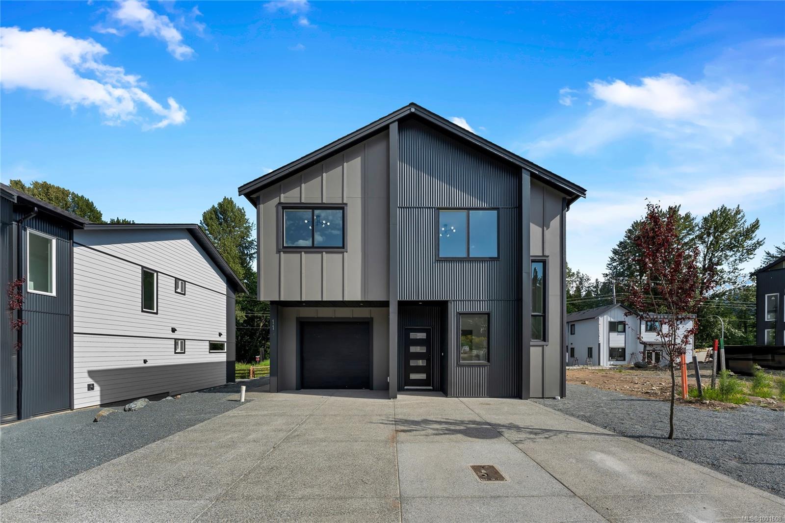 $770,000 - 114 Plante Cres<br>British Columbia, V0R 2G0