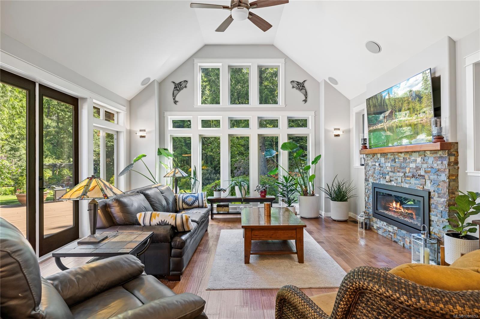 $1,299,900 - 1845 Ashling Rd<br>British Columbia, V9K 2V1
