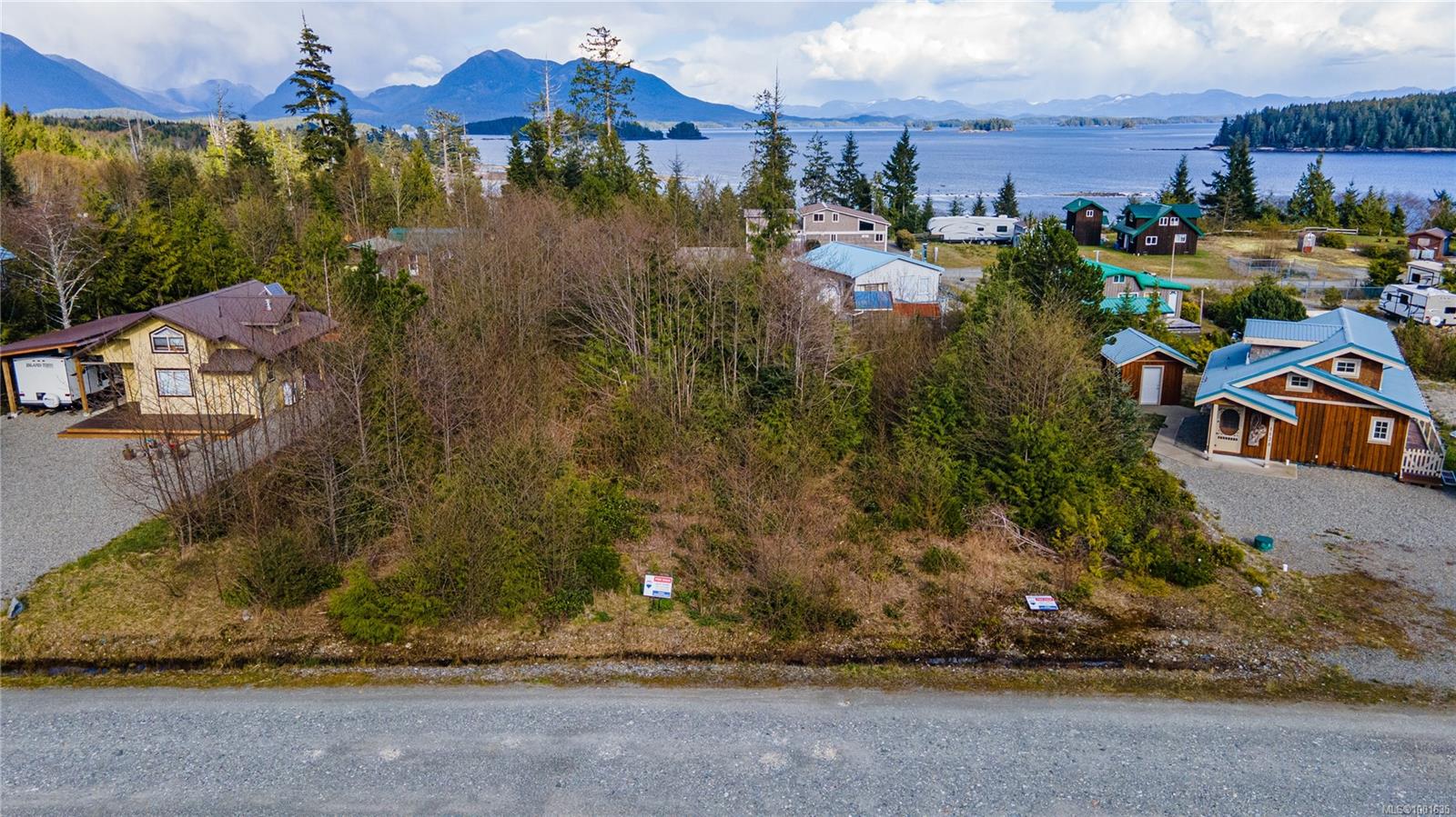 $175,000 - 1142 Fourth Ave<br>British Columbia, V0R 3A0