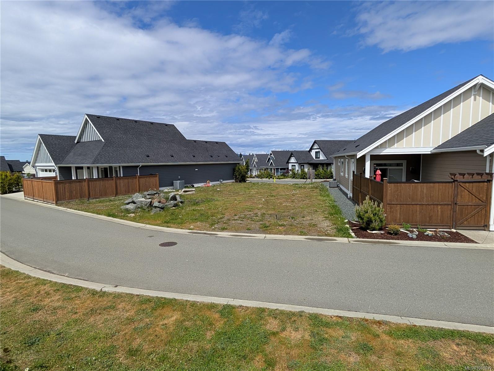 $449,900 - 669 Briarwood Dr<br>British Columbia, V9P 0G5