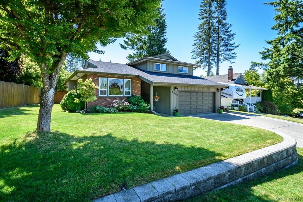 $989,900 - 1665 Chester Pl<br>British Columbia, V9M 1A9