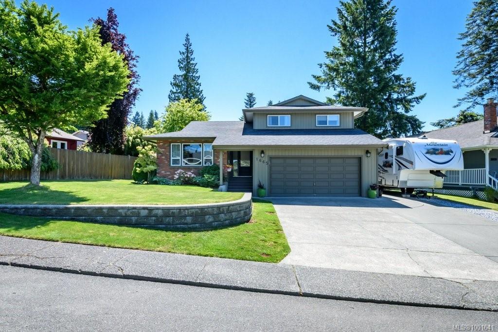 $989,900 - 1665 Chester Pl<br>British Columbia, V9M 1A9