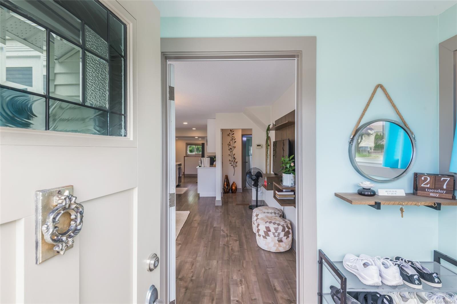 $539,000 - 3832 7th Ave<br>British Columbia, V9Y 4P2