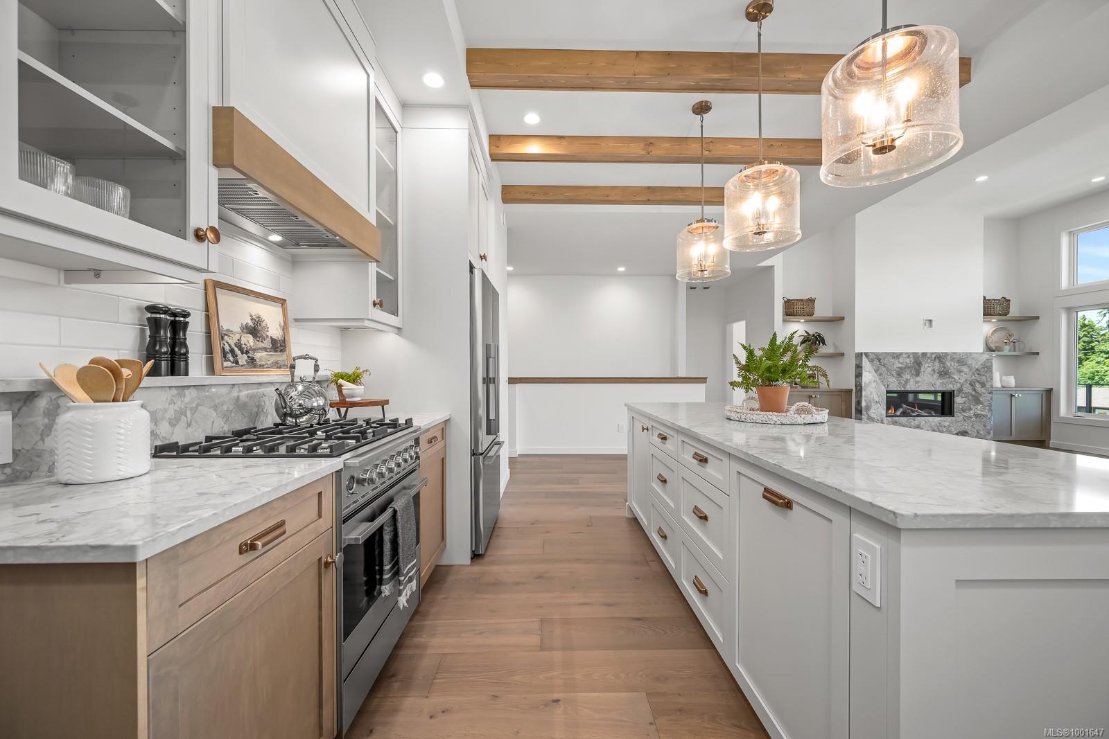 $1,400,000 - 3284 Marygrove Pl<br>British Columbia, V9N 0E7