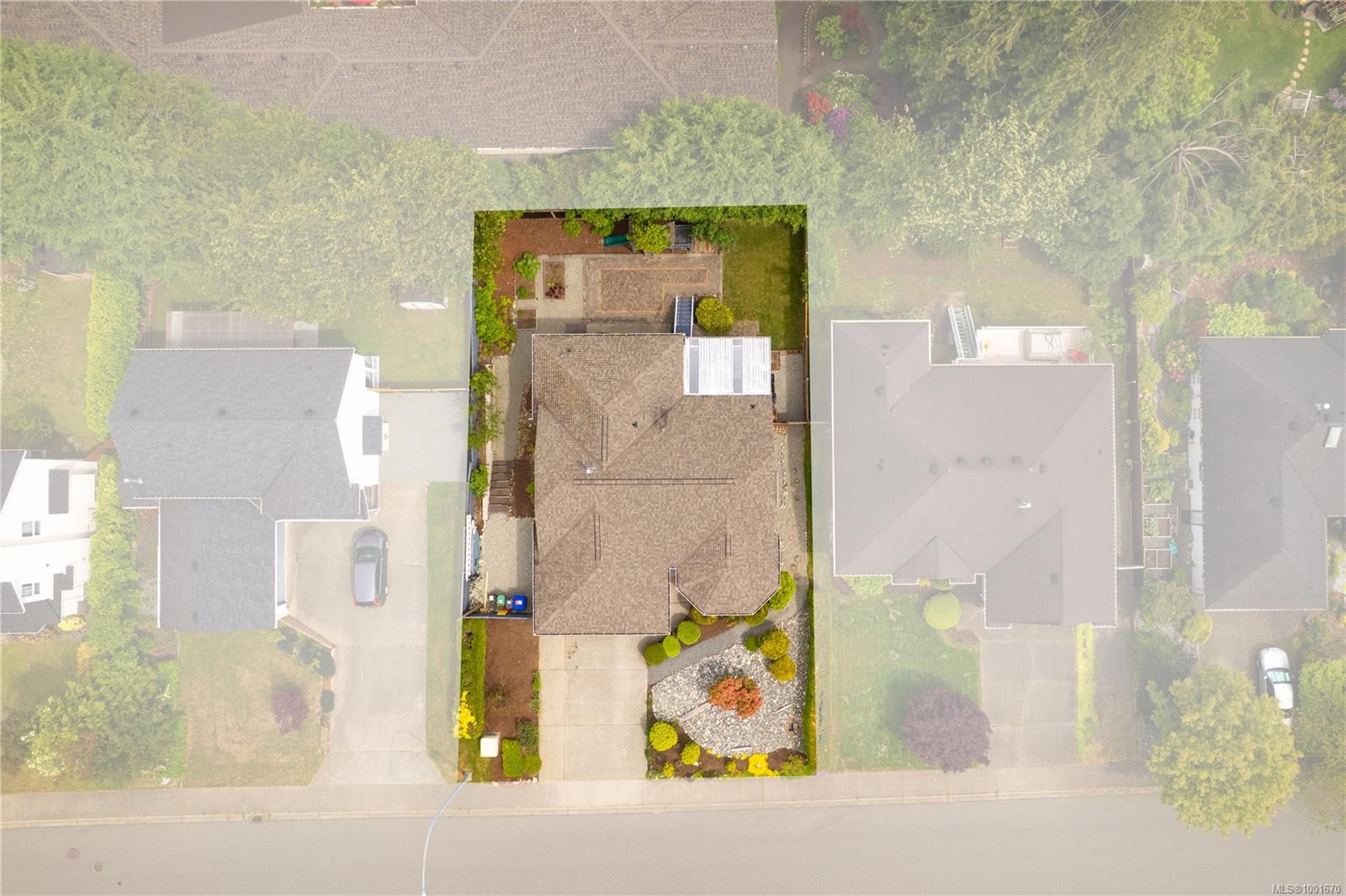 $879,900 - 5566 Garibaldi Dr<br>British Columbia, V9T 6B2