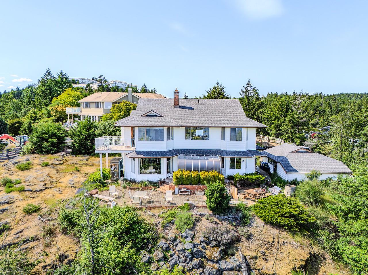 $1,200,000 - 1573 Scarlet Hill Rd<br>British Columbia, V9T 1J2