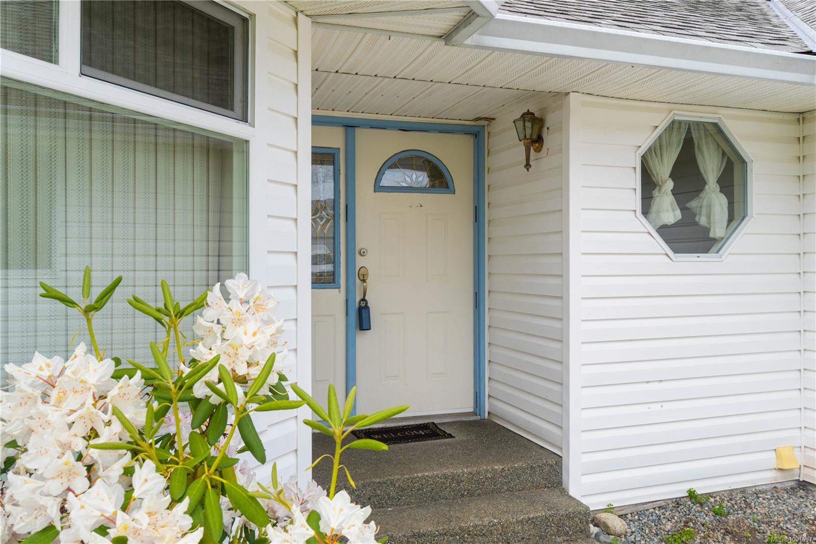 $679,000 - 891 Cameron Way<br>British Columbia, V9G 1N6
