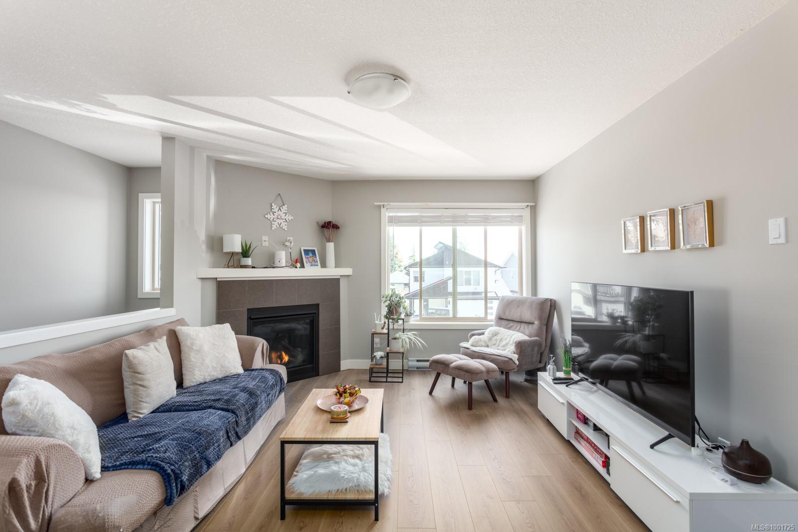 $799,900 - 573 Marisa St<br>British Columbia, V2Z 1R4