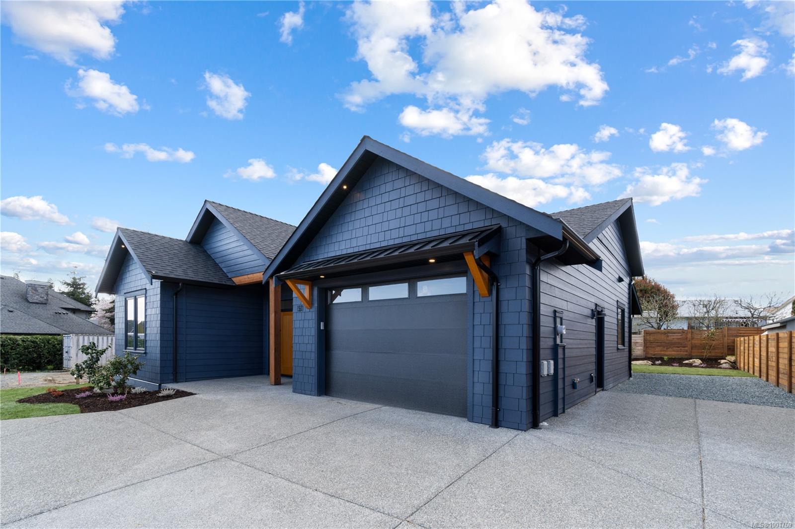 $999,900 - 51 Sun West Pl<br>British Columbia, V9P 2W9