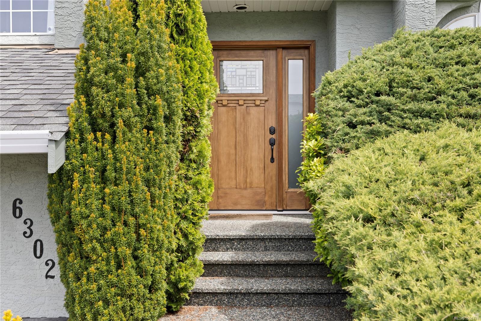 $1,249,900 - 6302 Invermere Rd<br>British Columbia, V9V 1K9