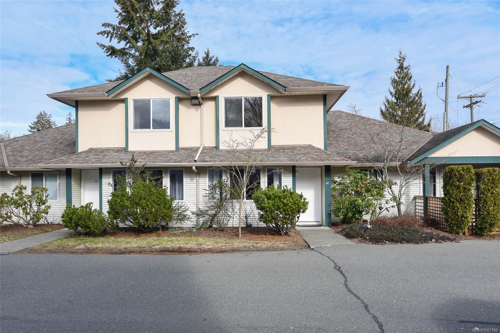 $389,000 - 851 5th St<br>British Columbia, V9N 1K8