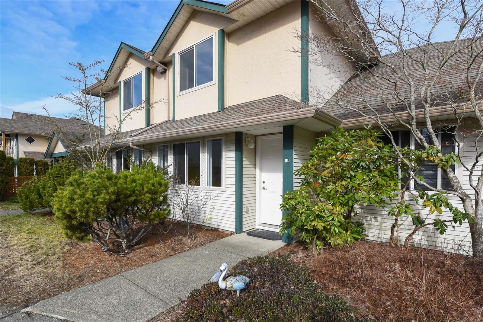 $389,000 - 851 5th St<br>British Columbia, V9N 1K8